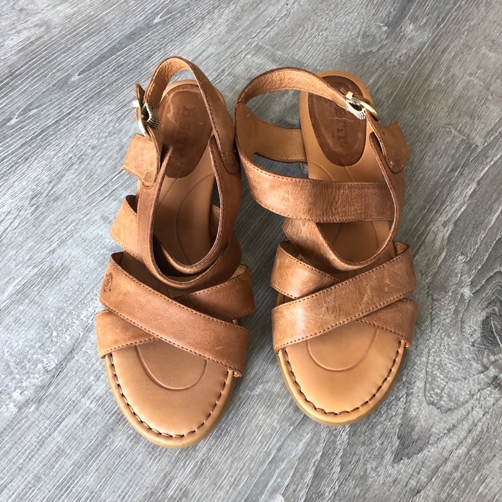 Born Women’s Brown Leather Sandals Size 9M
